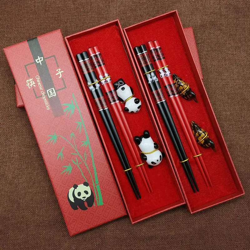 

Chinese Panda Chopsticks Japanese Korean Sushi Solid Wood Chopsticks Wedding Gift Chop Sticks Hashi Two Pairs Chopsticks Set