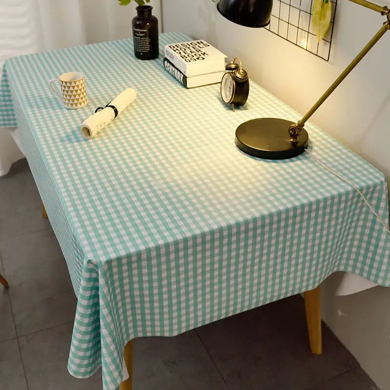 

Waterproof and oil resistant gilded tablecloth