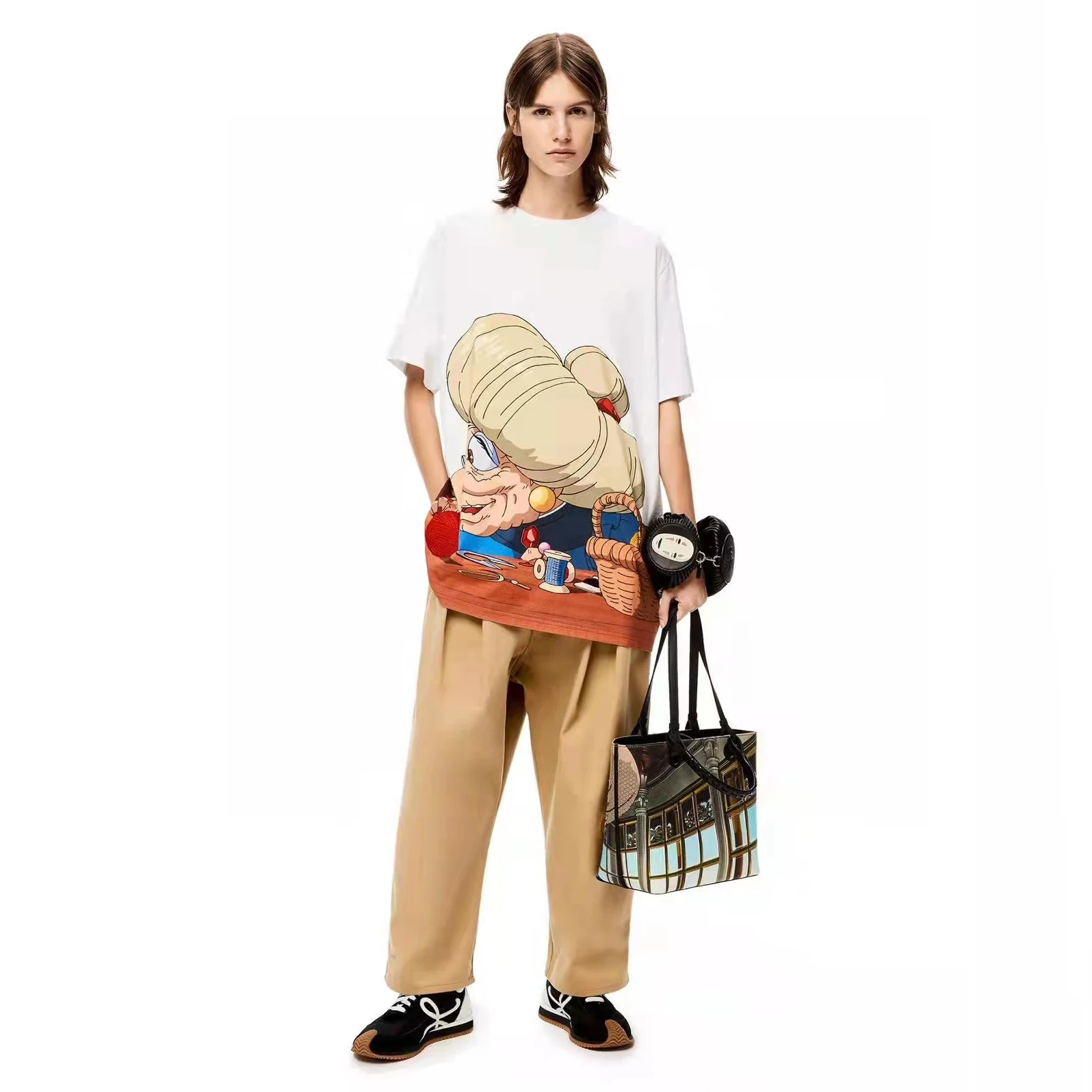 

2022NEW Spring/Summer Spirited Away Tang Granny cartoon print men and women loose short-sleeved T-shirt couple tops