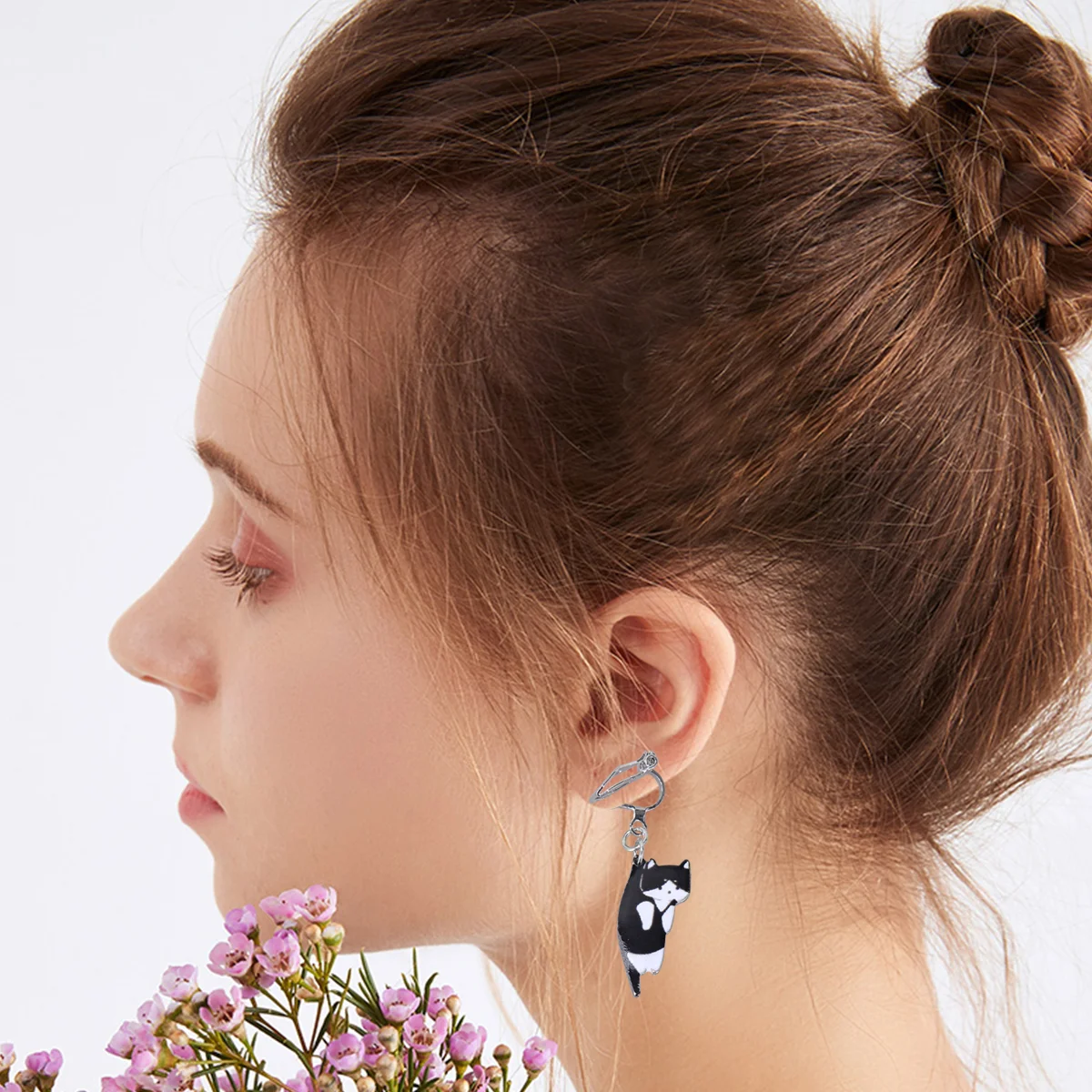 Cartoon Earrings for Women Dangle Pearl Studs Cat Witout Piercing Earclips Oil Drip Creative Pattern Miss