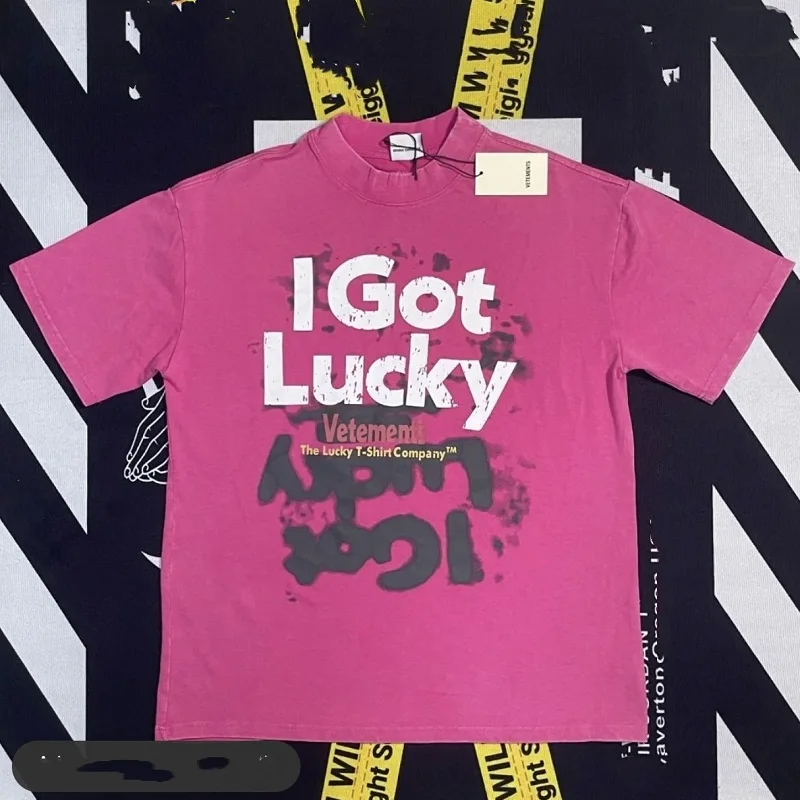 

Oversize VTM Lucky T-shirt Pink Washed Bullet Screen Letter Print Short Sleeve Cotton Loose Vetements Tshirts for Men Women