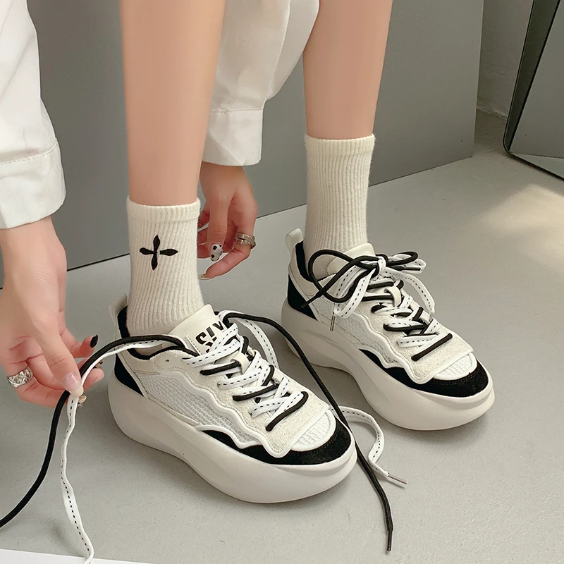 

Кроссовки женские на платформе, Вулканизированная подошва, удобная обувь для тенниса, кожаные, белые