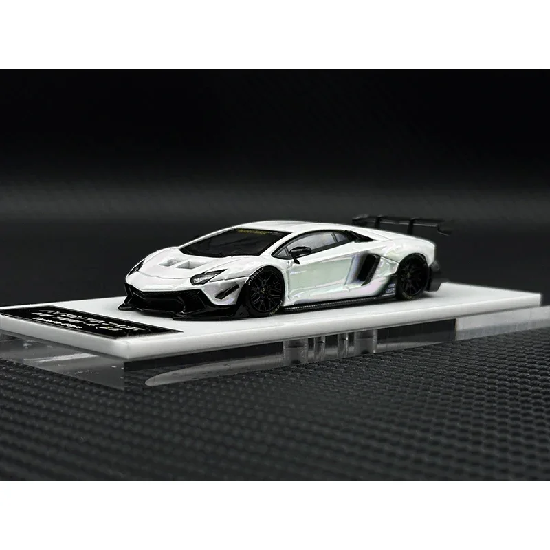 Aventstar LBWK LP700 Автомобильные модели коллекционные миниатюрные игрушки