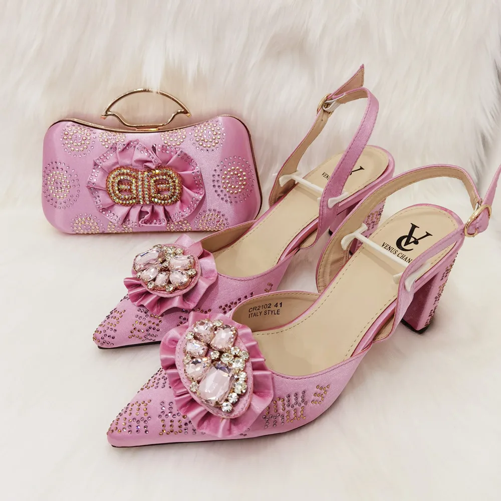 

Italian Design Nigerian 2021 Newest Fashion Pink Color Patforn Women Shoes and Bag Set Decorated With Phoenix Shape Metal
