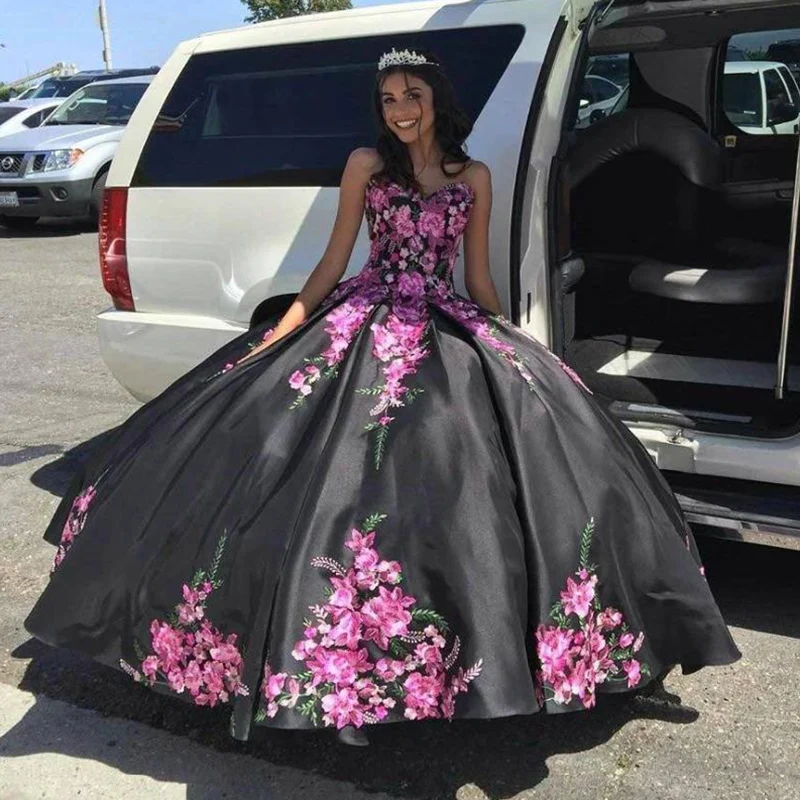 

Embroidered Damas Quinceanera Dresses Black Satin Sweetheart Corset Back Charro Vestidos De Sweet 16 Dress Ball Gowns Prom Dress