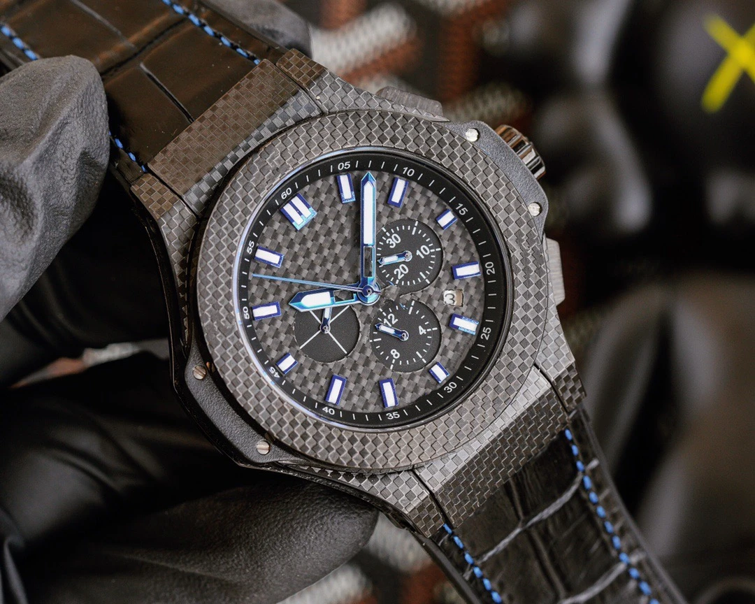 

Luxury Men Automatic Mechanical Watch Black Carbon Fiber Blue Leather