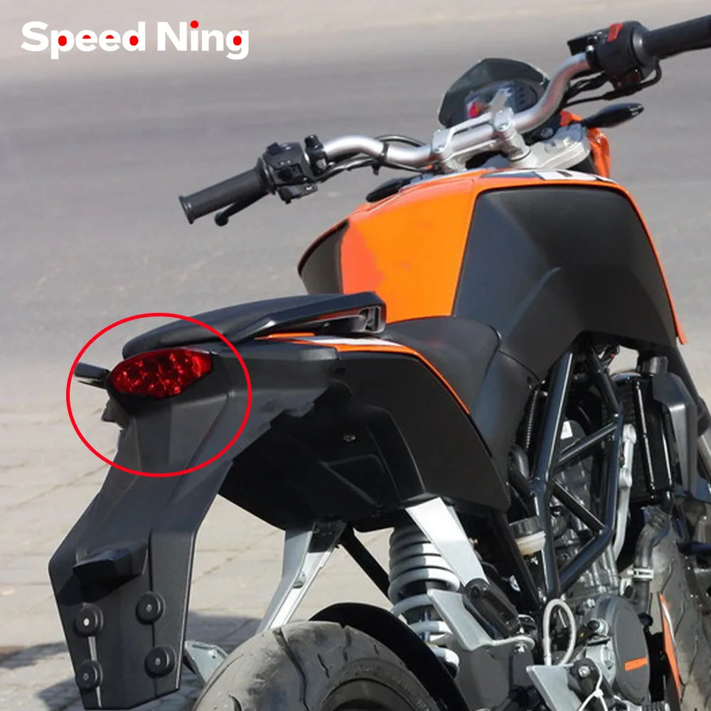 Фото Для мотоцикла KTM DUKE 200 125 390 250, светодиодный задний стоп-сигнал, указатель поворота, встроенная мигалка DUKE 200 DUKE 390 DUKE 125 DUKE 250 №1