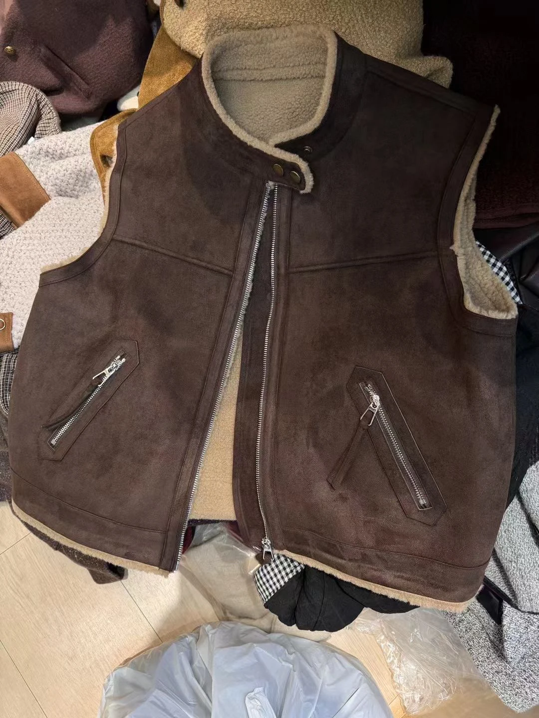 Осень-зима 2024 новый корейский свободный жилет без рукавов с круглым вырезом