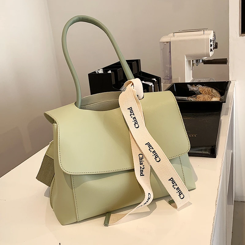 

с доставкой High Capacity PU Leather Women's Shoulder Bags 2022 Trend Summer Travel Handbag Luxury Designer Ladies Side Totes
