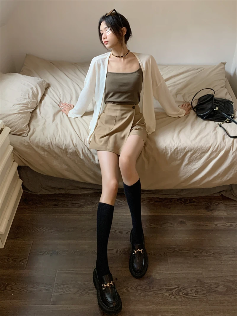 

Sling irregular U-neck short-sleeved cotton t-shirt women's summer design niche solid color slim short top