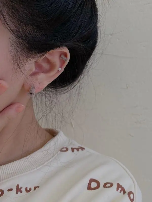 Осень и зима S925 Серебряные иглы Симпатичные флокированные серьги-гвоздики с