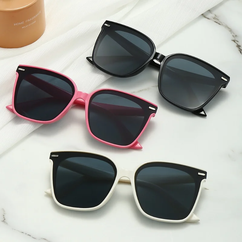 

Очки солнцезащитные женские в маленькой квадратной оправе, декоративные уличные дорожные солнечные очки с рисовыми гвоздями, UV400