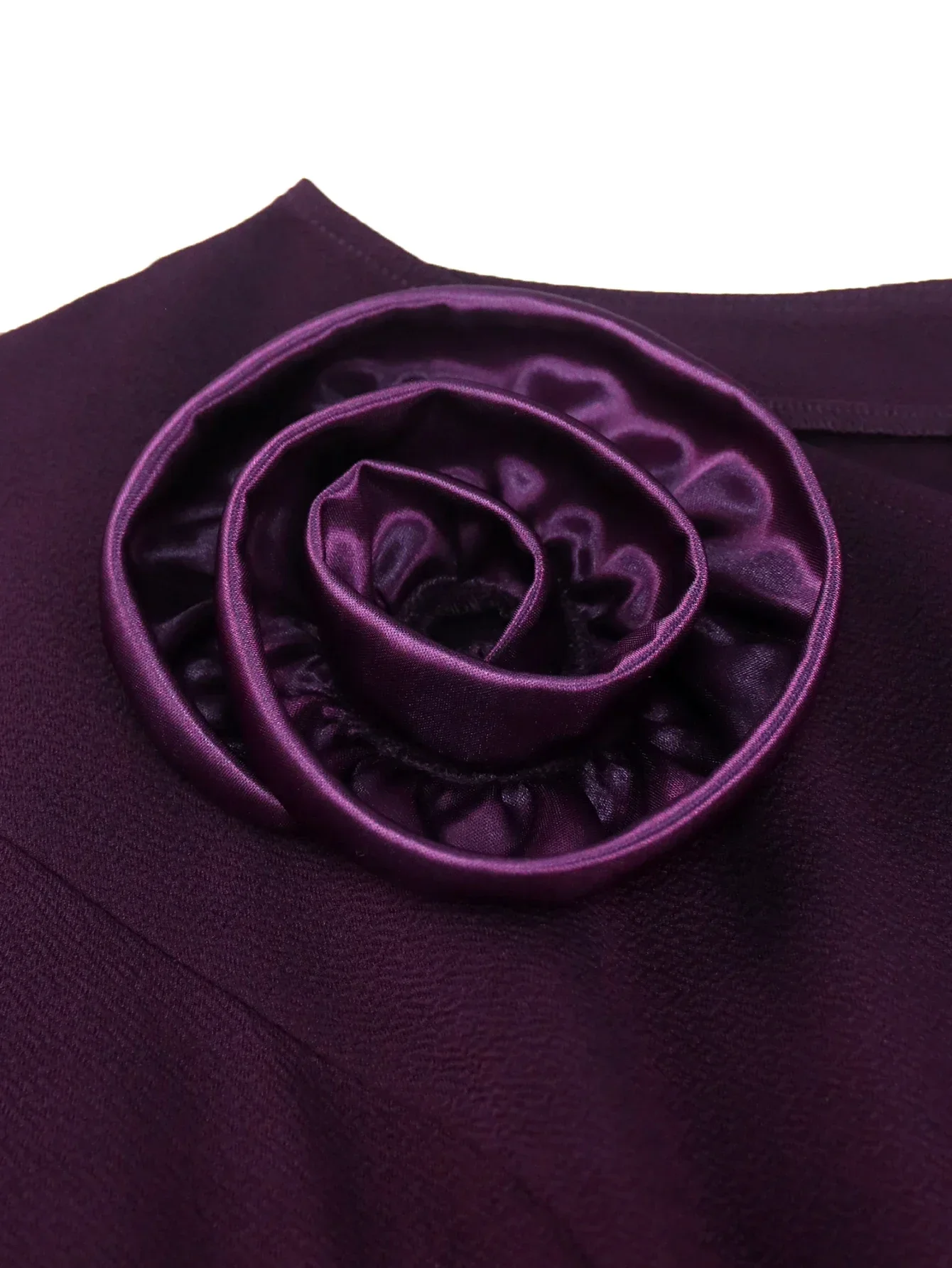 2024 Новое осенне-зимнее скромное плиссированное платье с длинными рукавами и