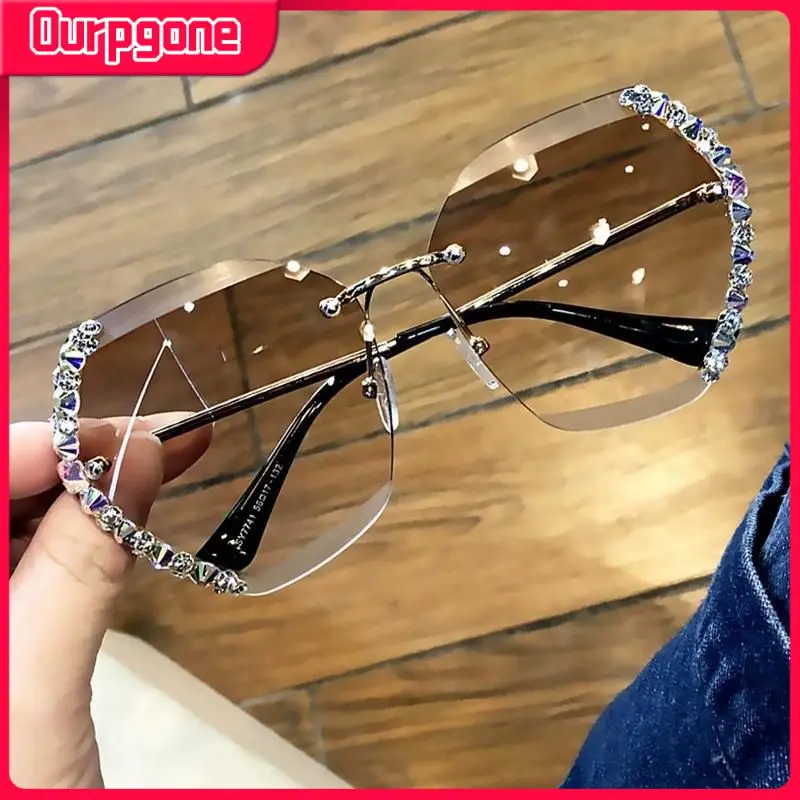 

Роскошные брендовые солнцезащитные очки, винтажные модные оверсайз солнцезащитные очки без оправы, женские сексуальные Квадратные Солнцезащитные очки с бриллиантами для женщин