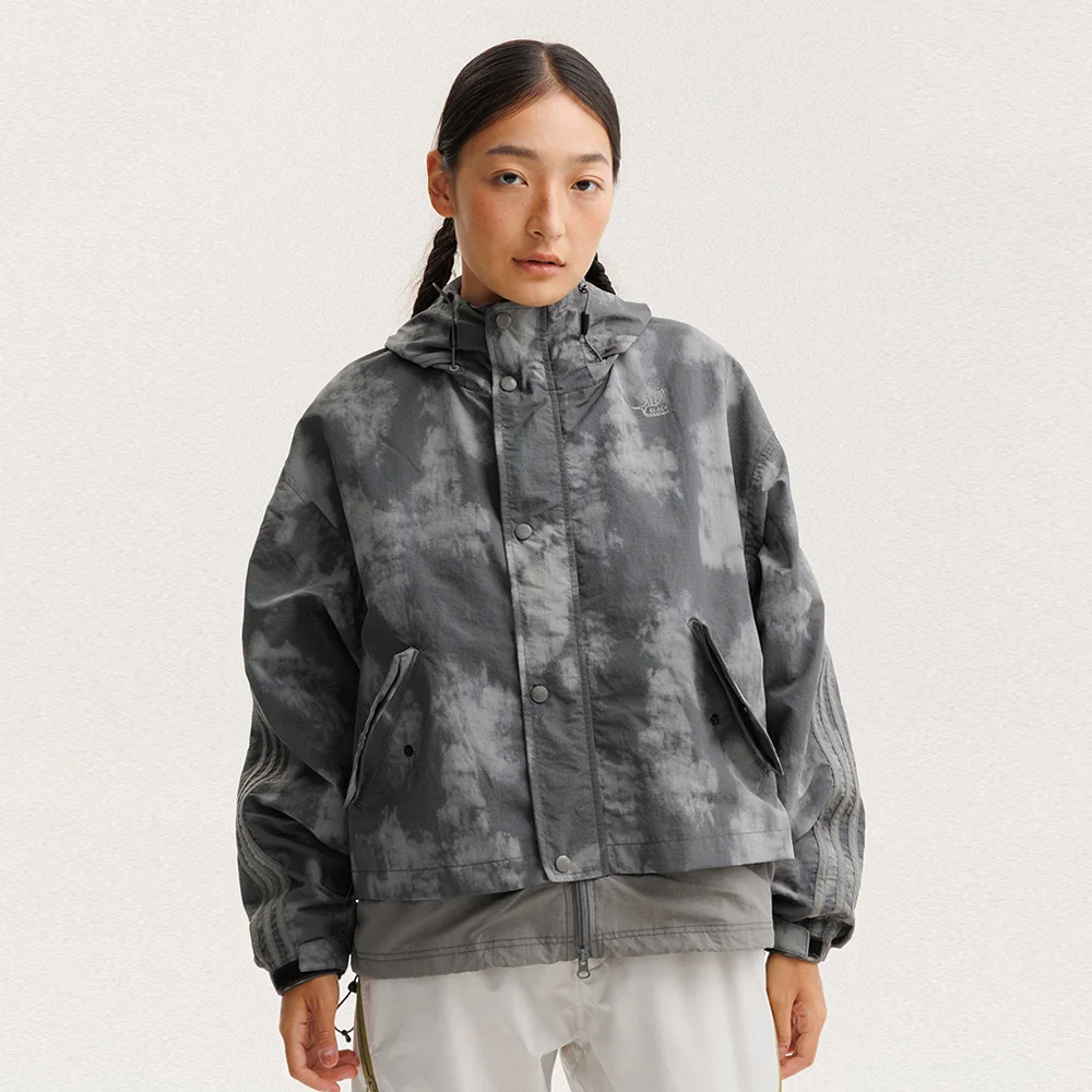 Фото Уличная легкая водонепроницаемая куртка Techwear для мужчин и женщин, уличная модная спортивная свободная повседневная куртка-карго с капюшоном, пальто для мальчиков и девочек №3