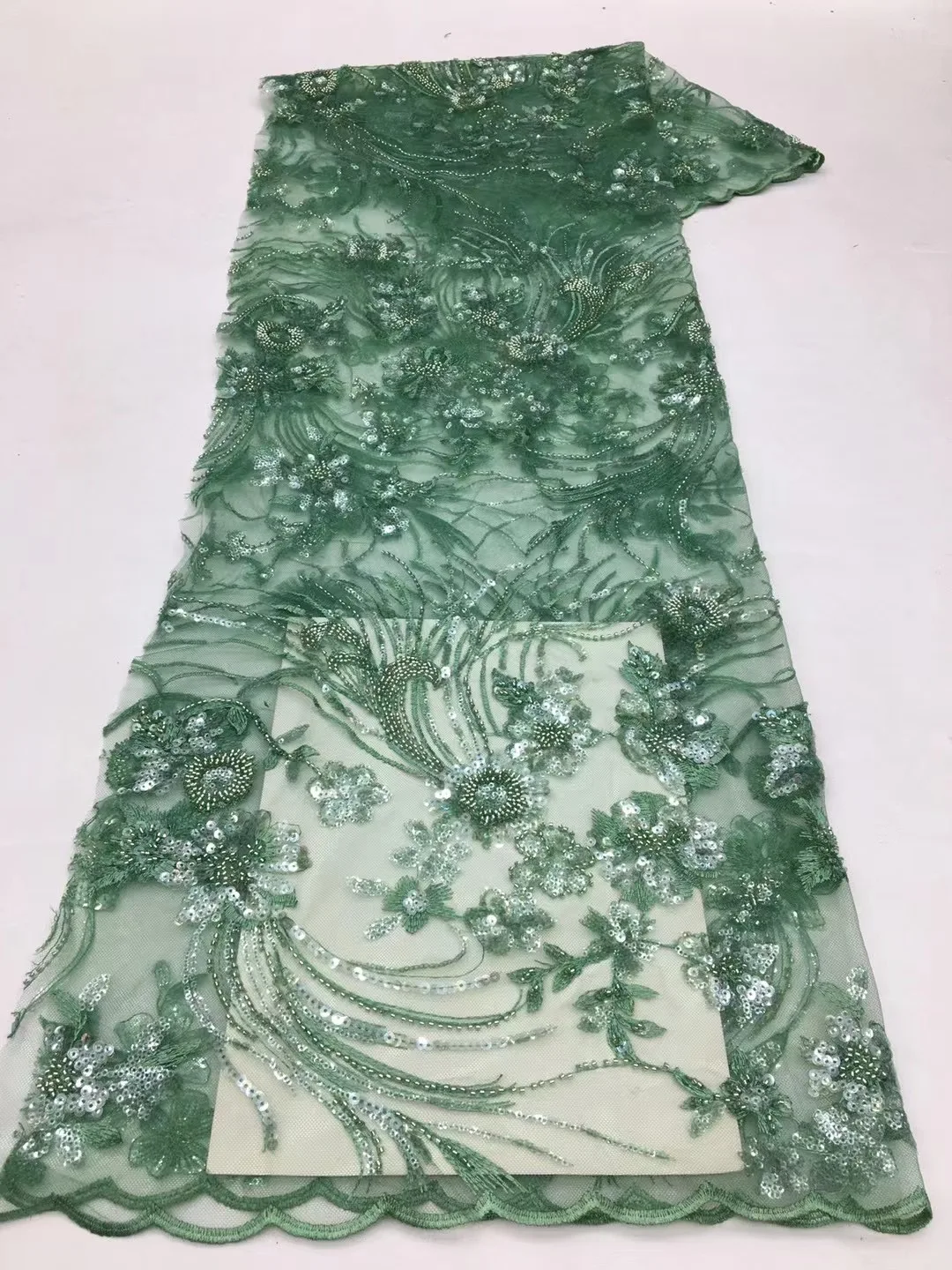 

Роскошная элегантная 2023 африканская вышивка бисером тюль сетка кружево в нигерийском стиле с блестками кружевная ткань для свадебного платья HXX5459