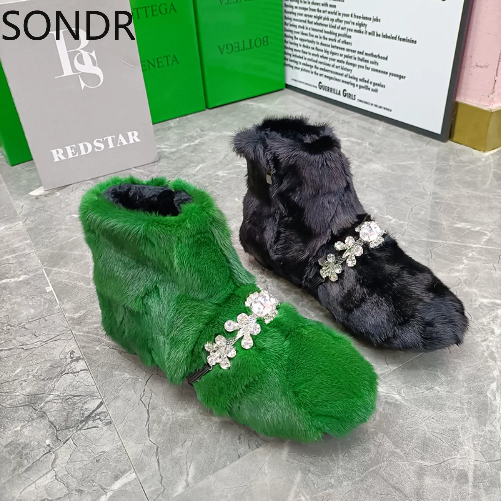 

Женские ботильоны из натурального меха норки с круглым носком и стразами