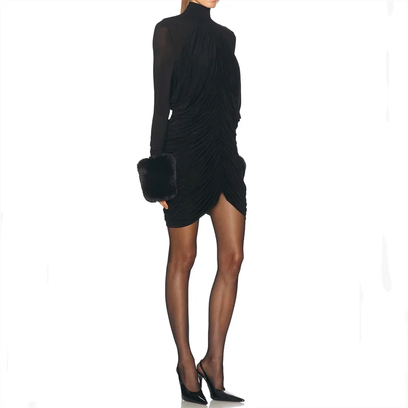 Женское мини-платье из искусственного меха