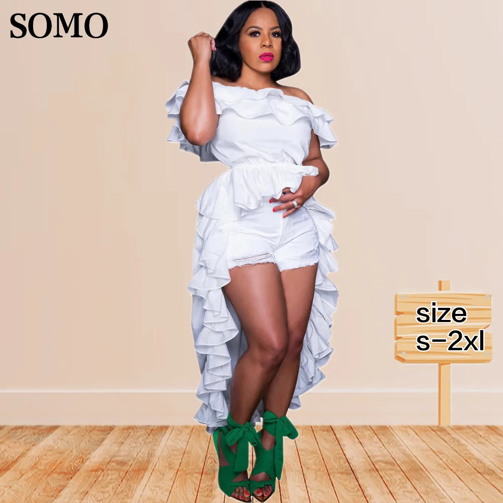 

Женское платье-смокинг с открытыми плечами и рюшами