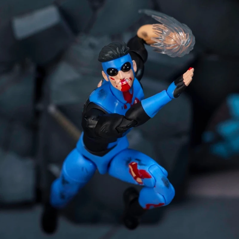 Фото В наличии: Оригинальная фигурка Марка-Непобедимого от Jada Toys, масштаб 1/12, с боевыми повреждениями, лимитированная серия SDCC, для взрослых коллекционеров. №2