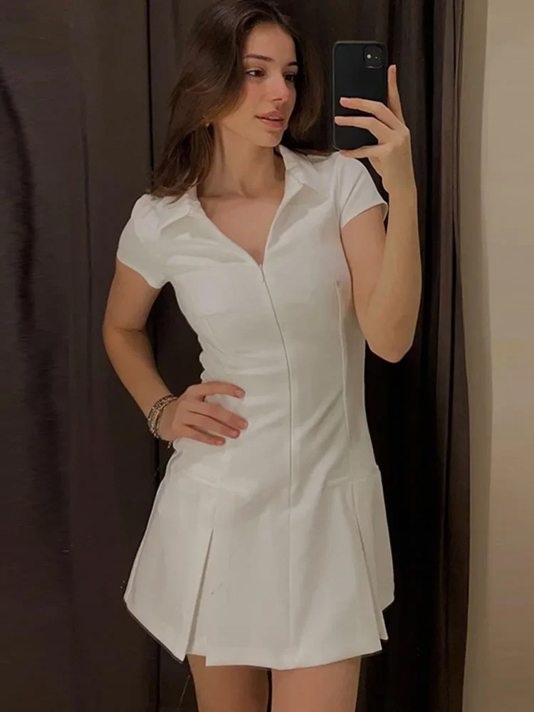 Мини-платье женское летнее однотонное с коротким рукавом и воротником-рубашкой