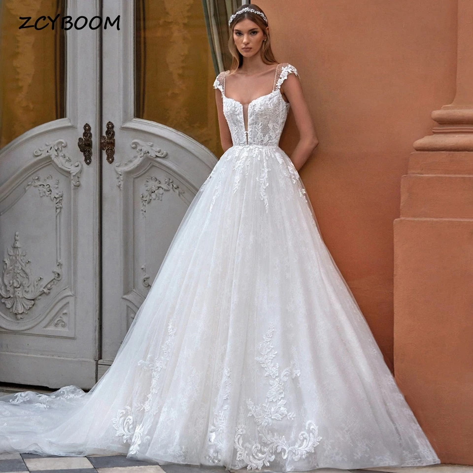 

Elegant White Square Collar Appliques Wedding Dress 2023 A-Line Sleeveless Floor Length Sweep Train Open Back Tulle Bridal Gown