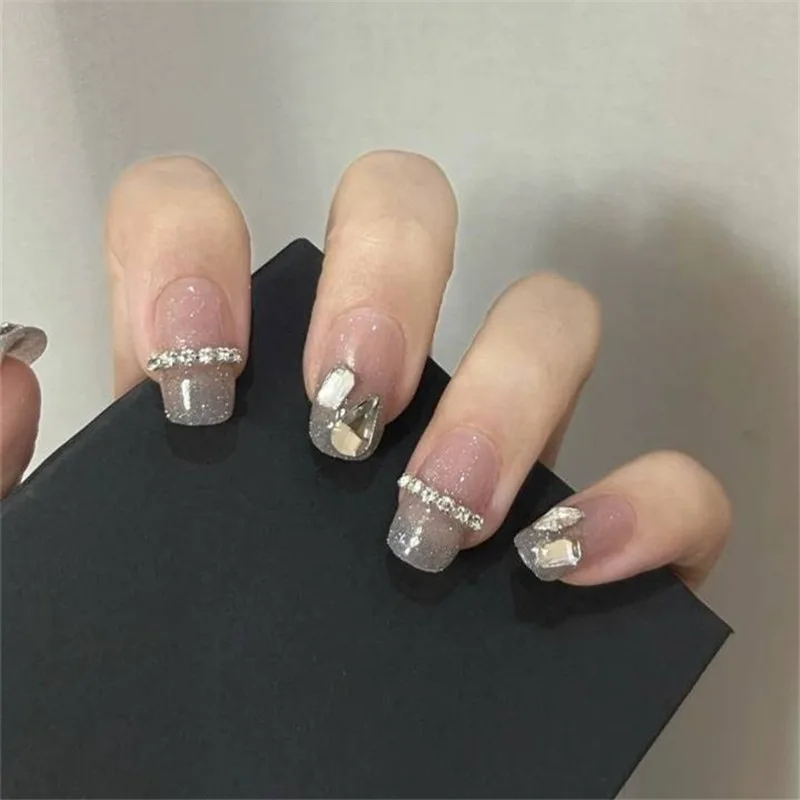 

24Pcs False Nails Artificial Fake Nails with Glue Full Cover Nail Tips Nails Press on Nails Fake Full Cover Nail Tips Nail Art