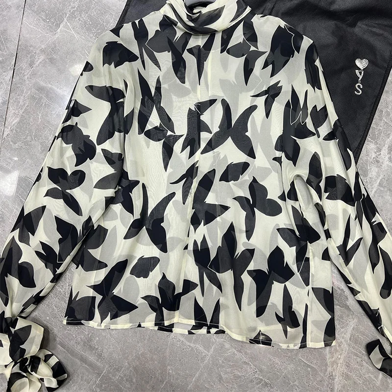 Рисунок 4 - Женская прозрачная блузка в стиле ретро