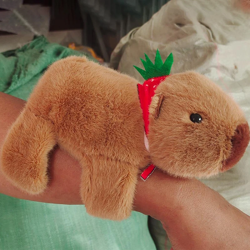 Капибара плюшевая кукла хлопающий круг игрушки пощечина браслет пушистая