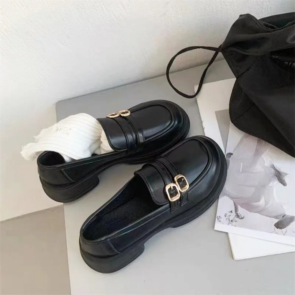 

Женская обувь в британском стиле Lefu, Новинка осени 2022, лучшая модная кожаная обувь в стиле ретро с ремнем и пряжкой, в студенческом стиле, гру...