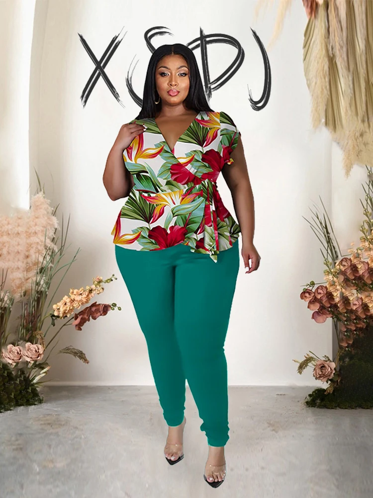 Женский комплект из двух предметов элегантный облегающий топ и леггинсы летний