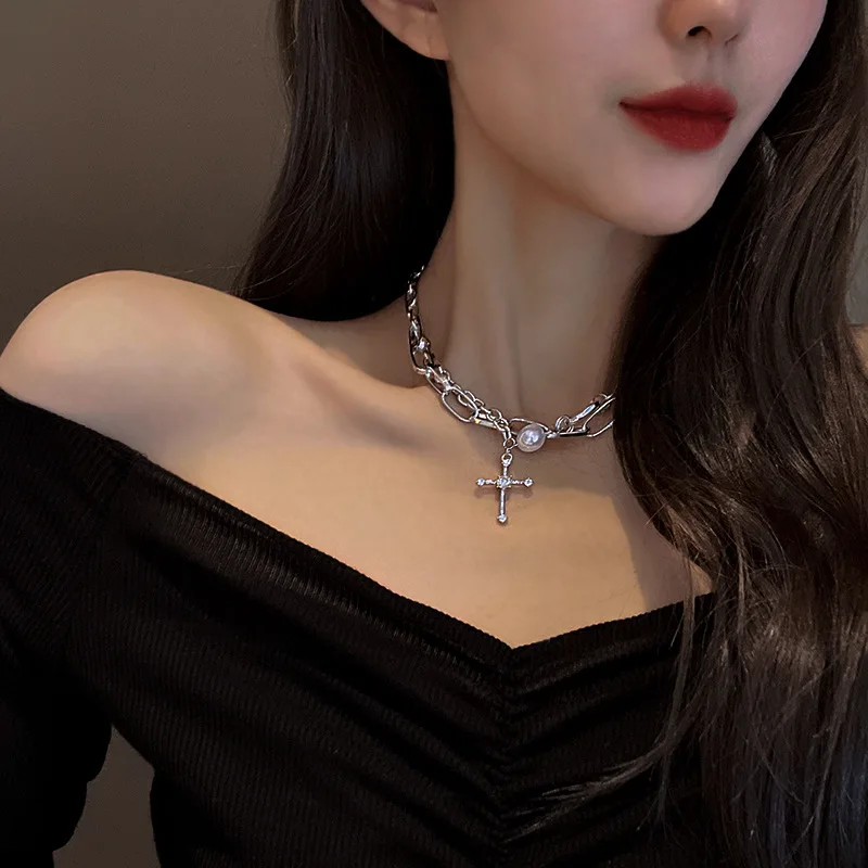 

Wholesale 2021 New Double-Layer Cross Necklace Elegant Personality Ins Choker Chain Pendant