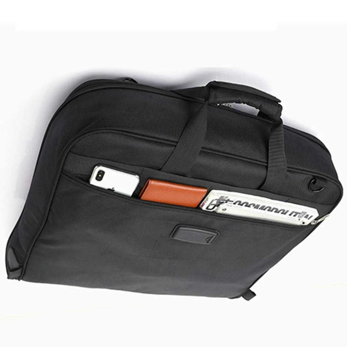 Рисунок 4 - Деловая водонепроницаемая сумка для одежды