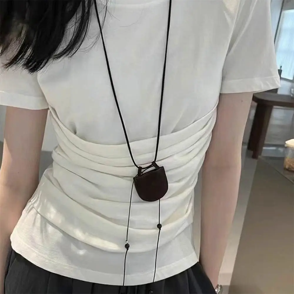 Ожерелье из замши с длинным ремешком |