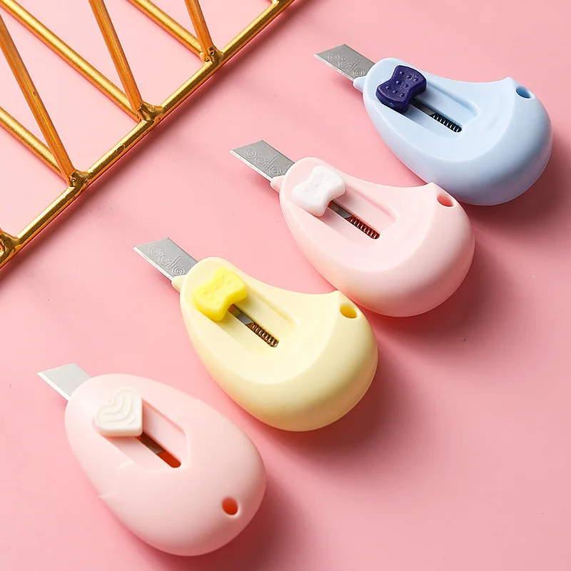 

Kawaii Mini Pocket Cat Paw Art Utility Knife Express Box Knife Paper Cutter Craft Wrapping Refillable Blade Stationery