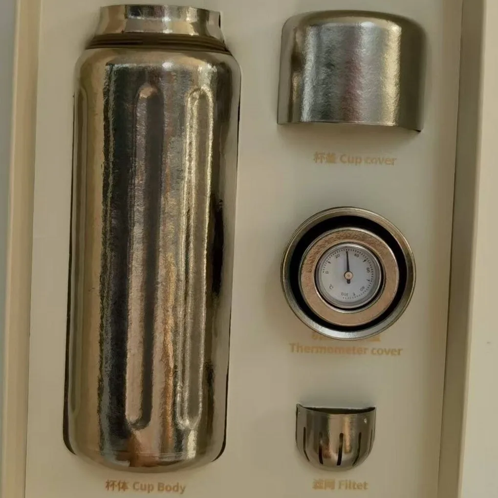 

Титановая чашка для воды