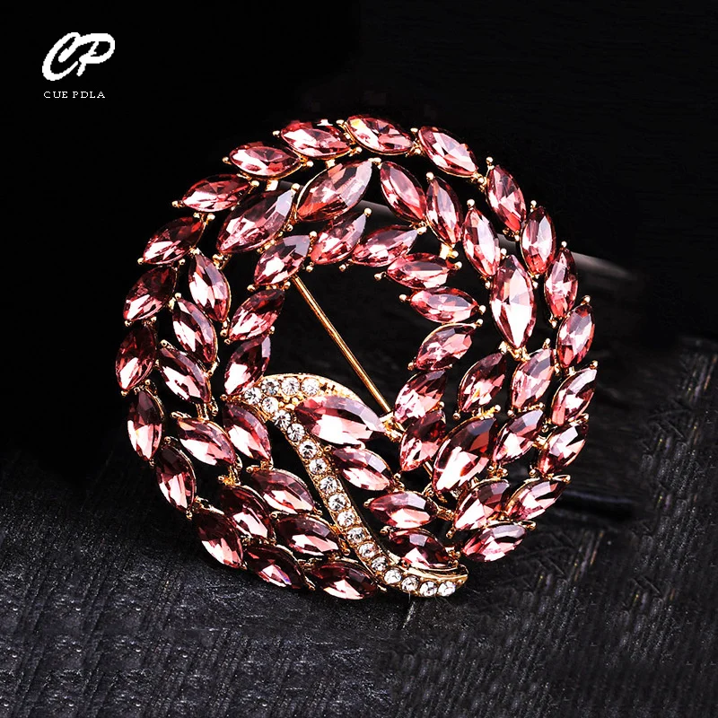 

Creative Crystal Flower Brooch Rhinestone Exquisite Fashion Pin Clothes Corsage Clothing Accessories