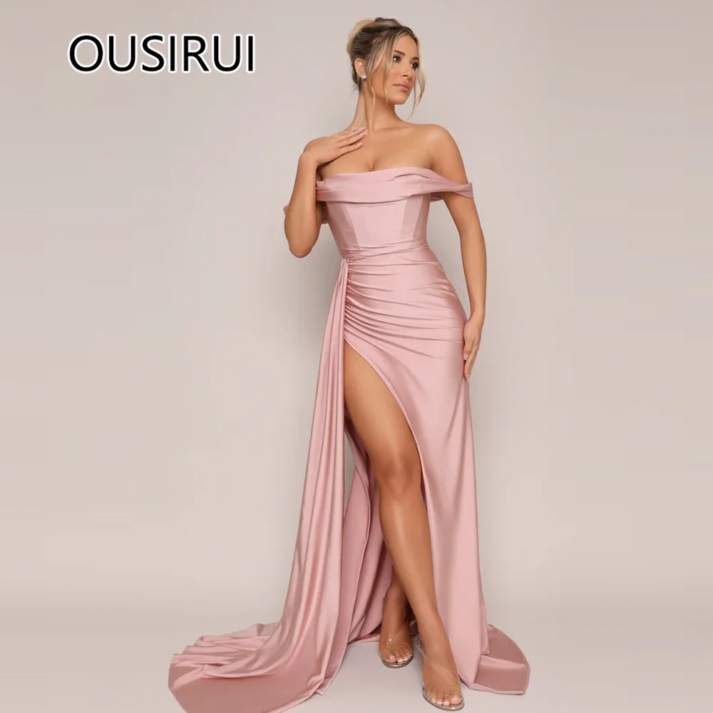 Вечернее свадебное платье в Саудовской Аравии с воротником-лодочкой атласное