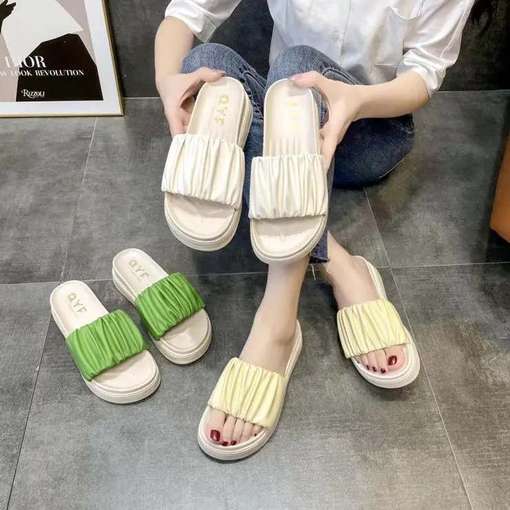 2022 Summer  New Brand Women Slipper Fashion Luxury Chain Flat Heel Ladies Elegant Outdoor Beach Casual Sandal Anti-slip Shoes