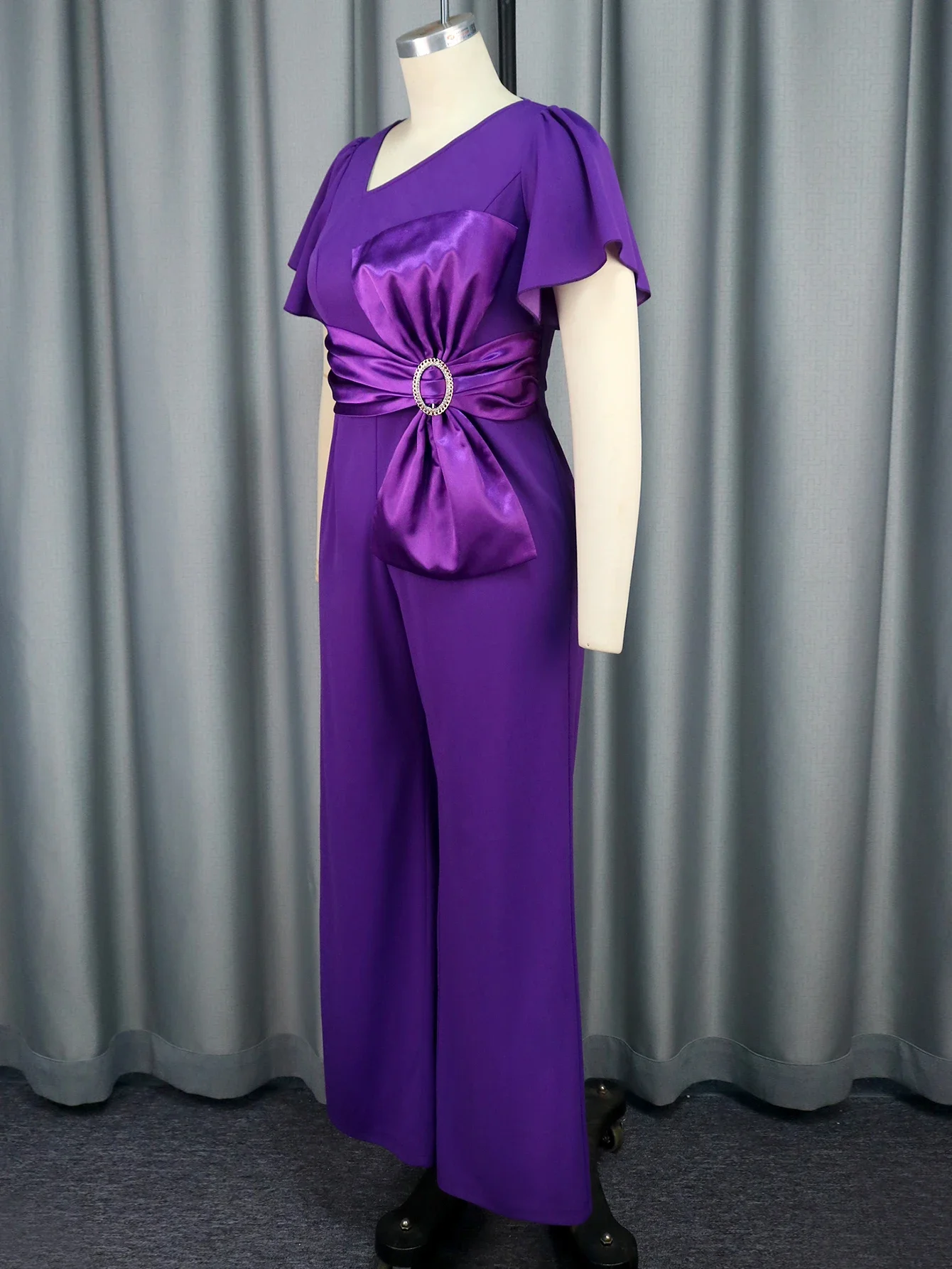 Женский Облегающий комбинезон Фиолетовый с воротником-лодочкой и оборками на