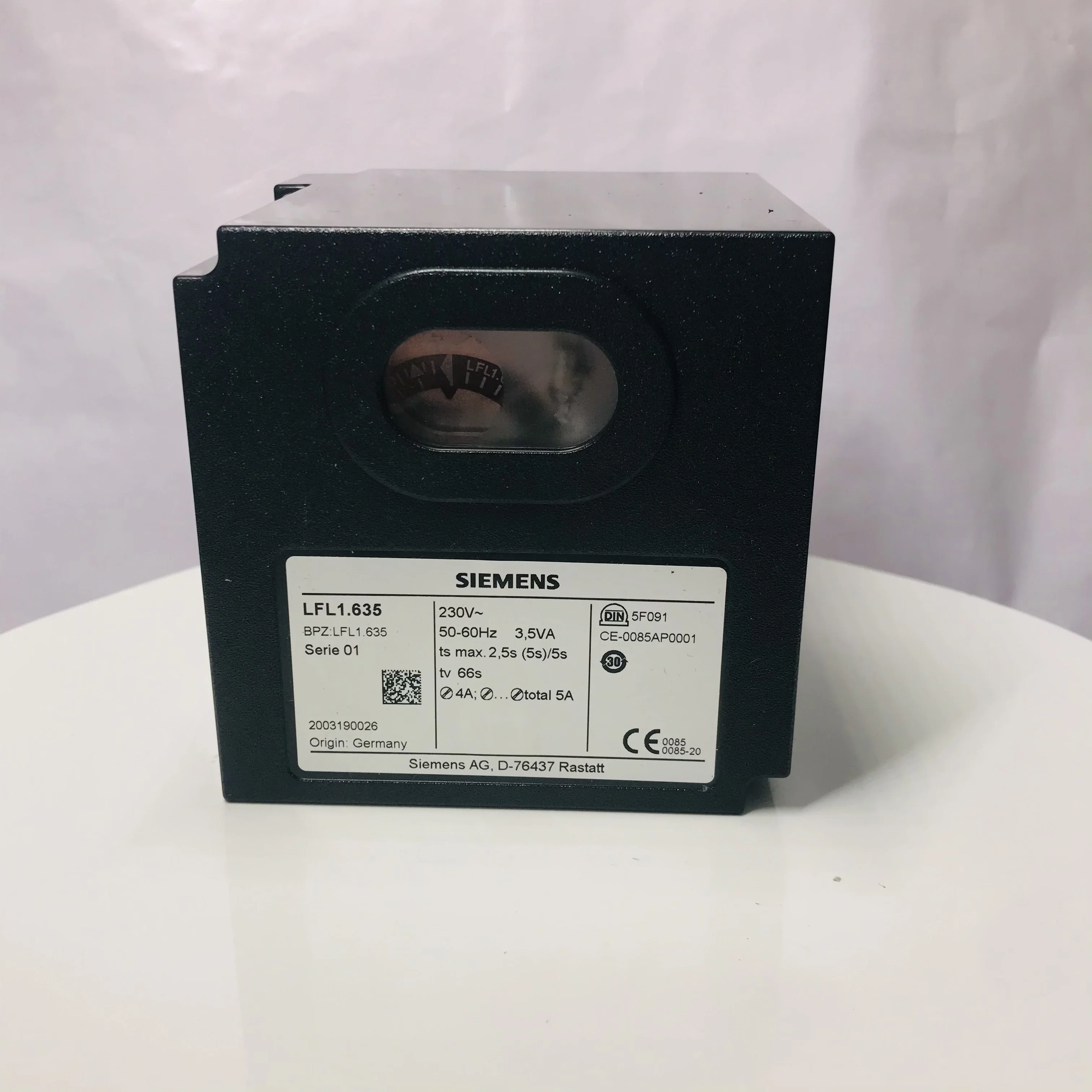 Газовая горелка Siemens LFL1.635 с управлением t1 = 66s TSA 2. Φ t9 5s AC230V