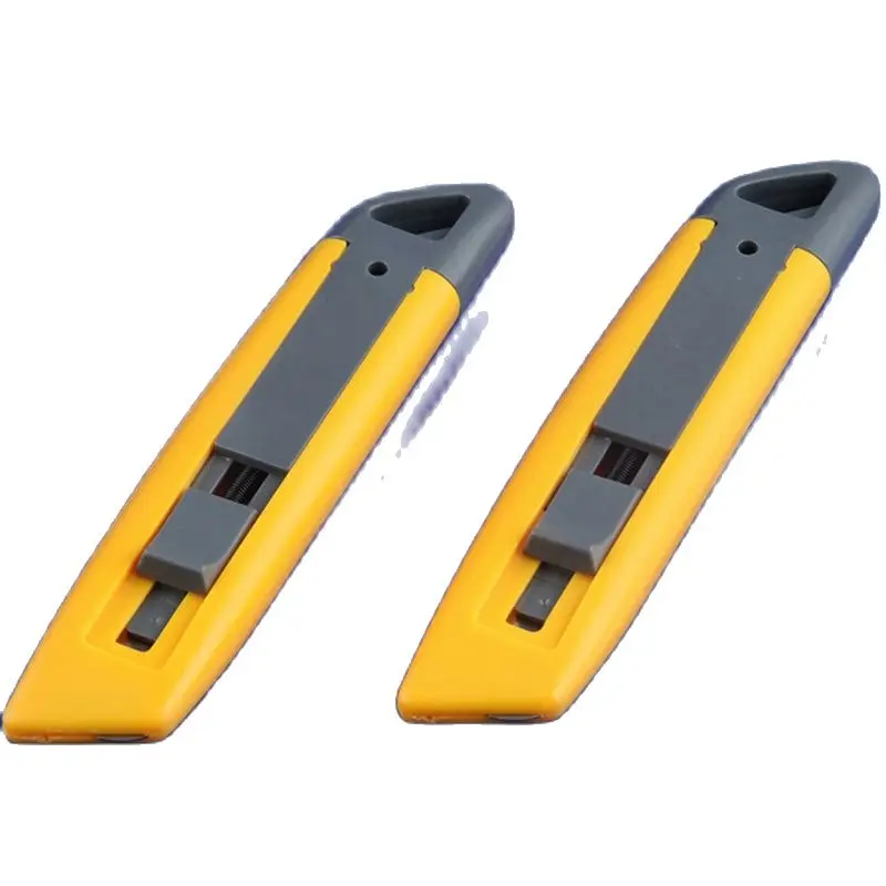 

1 PC Box Cutter Carpet Cutter with Carbon Steel Hook Blade x1, Retractable Snap Off Utility Knife Hooked Carpet Cutting Knife