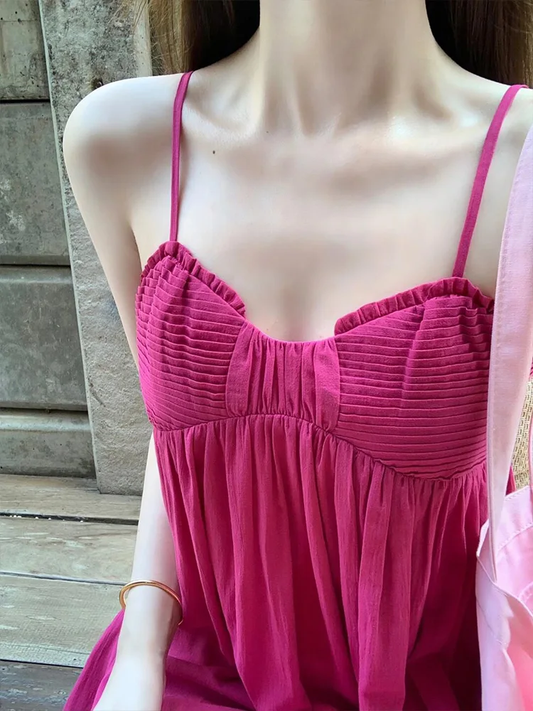 Розово-красное праздничное платье на бретельках Женская Великолепная