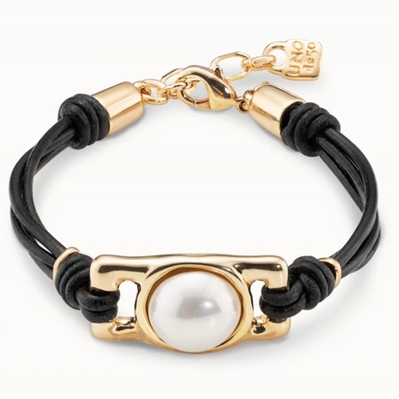 

2023 New European and American Fashion Electroplated 925 Silver Delicate Pearl Bracelet Women's Romantic Jewelry Gift