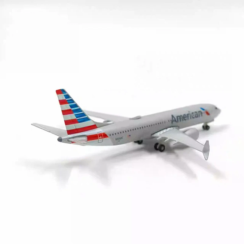 Фото Модель самолета Herpa 1:500 American Airlines Boeing 737 Max 8 535199, имитационная, из сплава, для декора №5