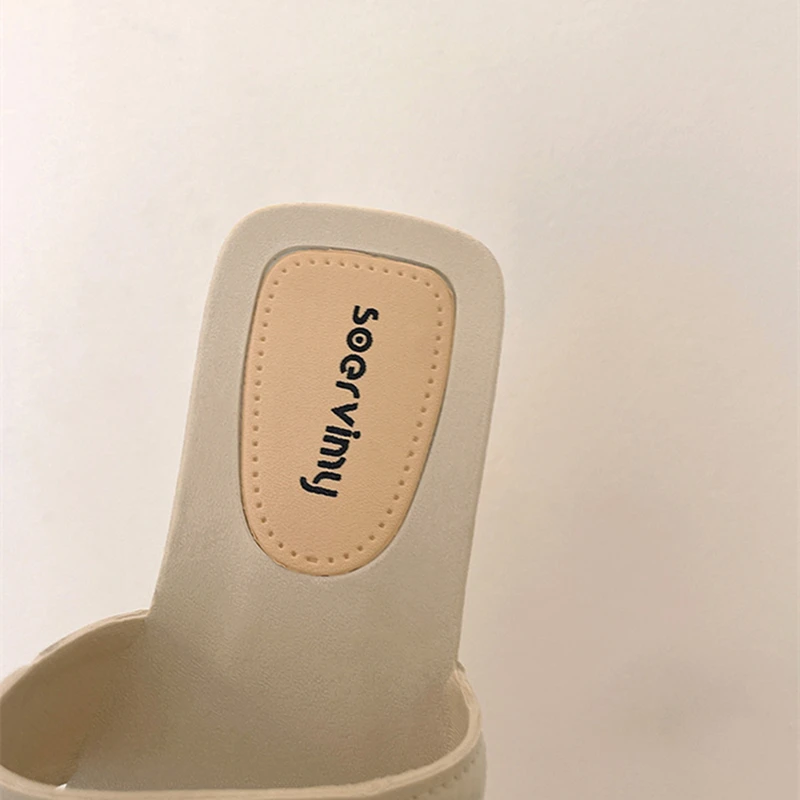 Simple Style Summer Seaside Vacation One Word Slips Non-slip Ladies Flat Bottom Outside Wear Sandals Temperament Casual Slippers