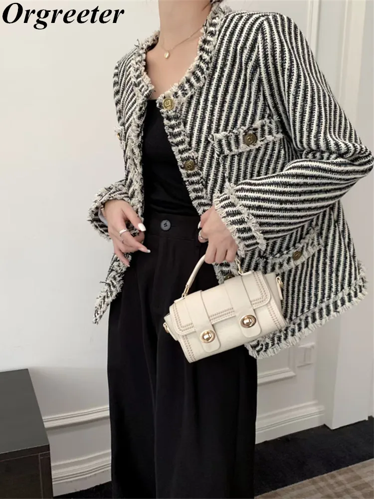 

Vintage Small fragrant wind Tweed Woven Jacket Female O-neck Tassel Long Sleeve Striped Loose Coat Women