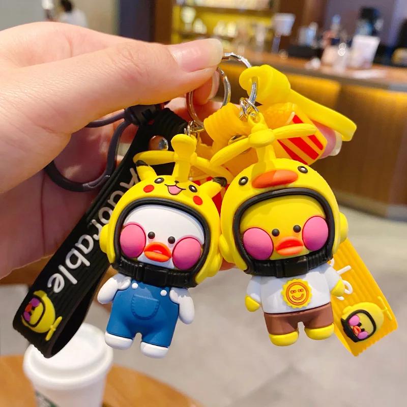 

New Cute Yellow Duck Keychain Cartoon Resin Smiling Duck Keyring Fashion Car Accessories Bag Ornaments Couple Gifts 2022
