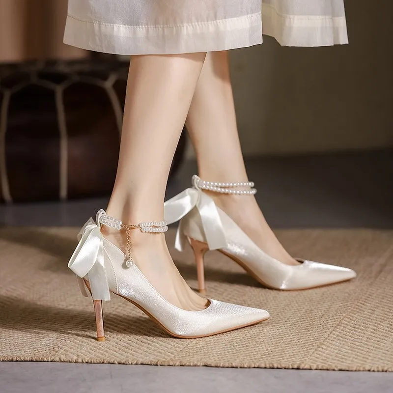 

French Satin Single Shoe Bridesmaids White Wedding Shoes Daily Bride's Thin High Heels Women Sweet Bead Wedding Dresses shoes