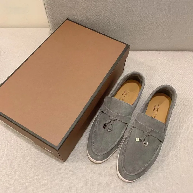 

High quality LP 2022 Spring autumn new round head flat foot hardware pendant ladies fashion comfortable Lok Fu single shoes